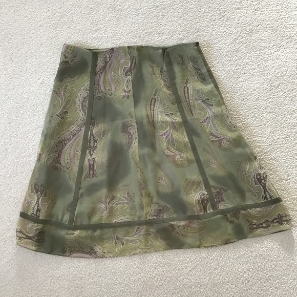 Express Small green and purple paisley A-Line skirt - Picture 3 of 7